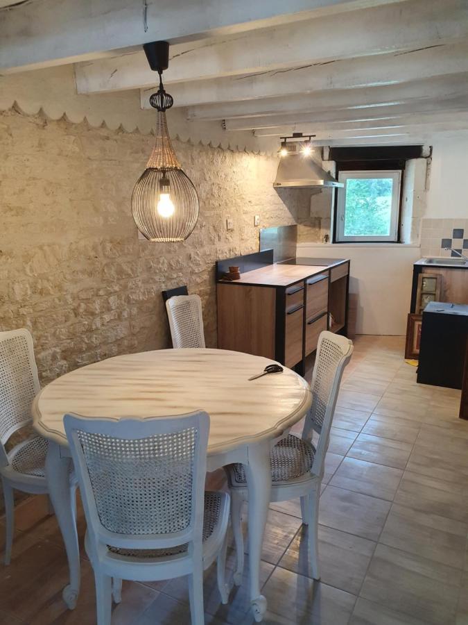 La Fontenelle Meuble Apartment *